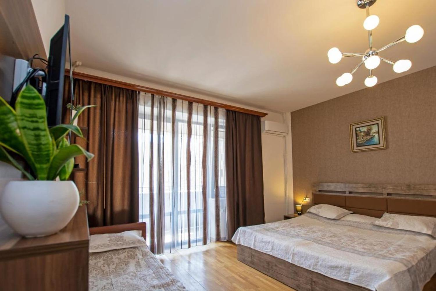 Hotel Season Erivan Dış mekan fotoğraf