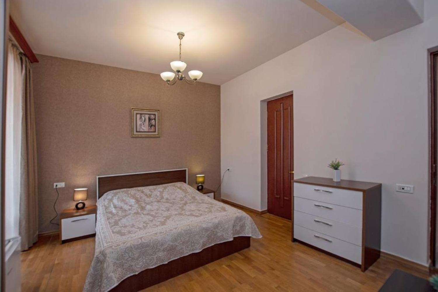 Hotel Season Erivan Dış mekan fotoğraf
